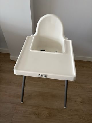 Trona IKEA con bandeja