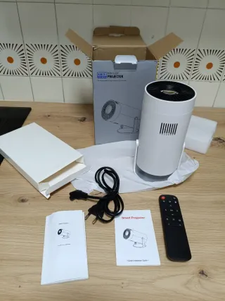 Proyector LED Mini Como Nuevo