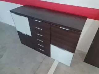 Armario comedor madera y cristal