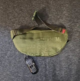 Borsa a spalla Guess Monogram Marrone e Beige & Supreme