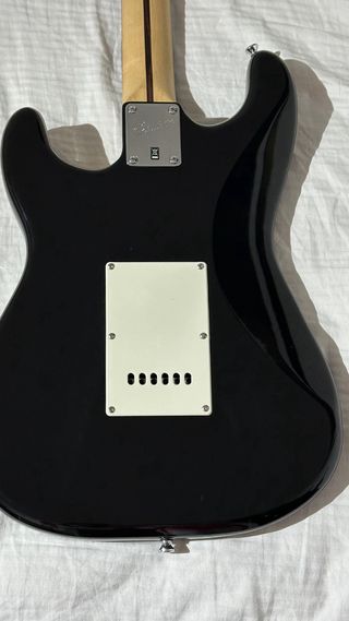 Guitarra Eléctrica Squier Bullet Stratocaster