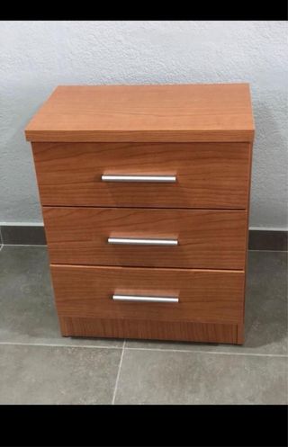 Armadio in legno con trasporto gratuito