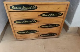 Cajonera Vintage Publicitaria Hilaturas Presencia