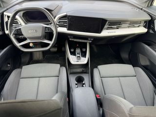 AUDI Q4 40 E-TRON 2023 204cv ETIQUETA O EMISIONES