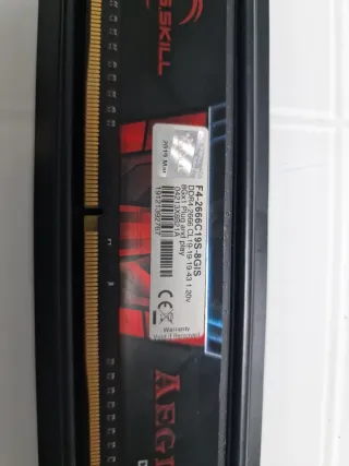 Tarjeta RAM G.Skill Aegis DDR4 8G