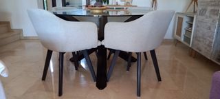 Mesa redonda cristal y 4 sillas