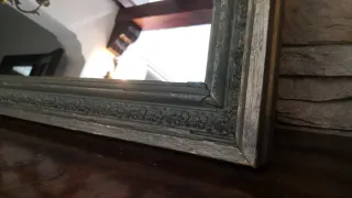 Specchio invecchiato in legno e vetro