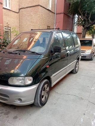 Nissan Serena 1998