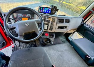 Camión Volvo F-250 PAQUETERO