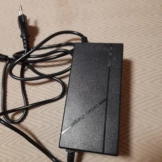 Cargador Batería Bicicleta Eléctrica 36V