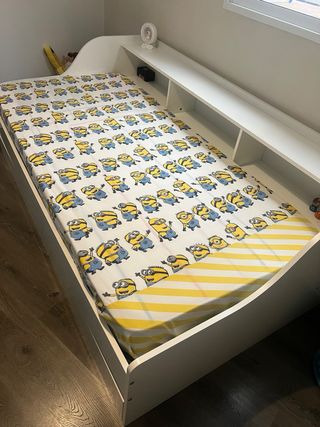 Cama nido blanca con repisa