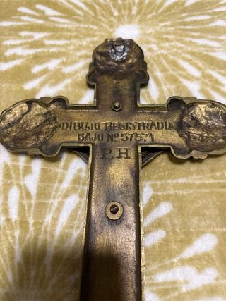 Crucifijo Metal 37cm Largo x 23cm Ancho