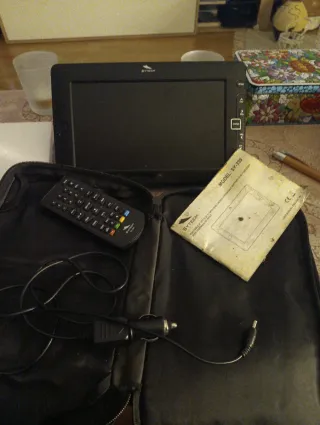 TV Portátil SYTECH Negra