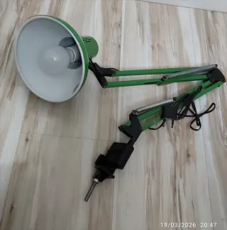 Flexo Metálico Articulado Verde