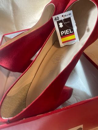 Zapatos Piel rojos talla 40 Marca Española