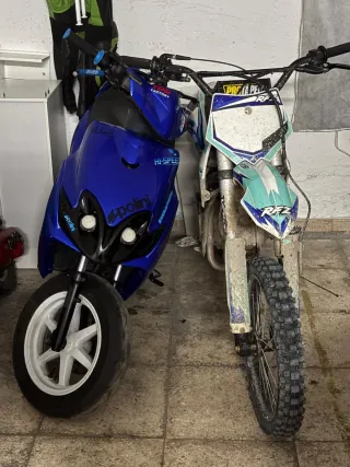 Yamaha Jog RR Azul