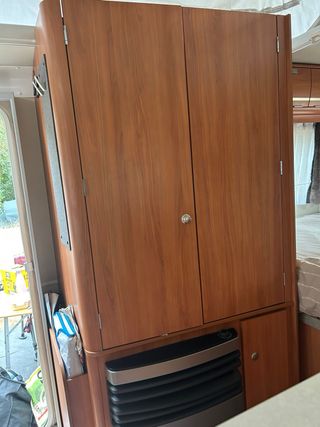 Caravana Eriba Triton 418 + Mover (2021)
