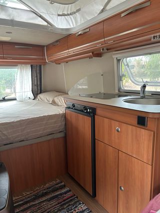 Caravana Eriba Triton 418 + Mover (2021)