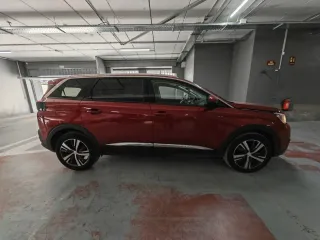 Peugeot 5008 Allure Automatico