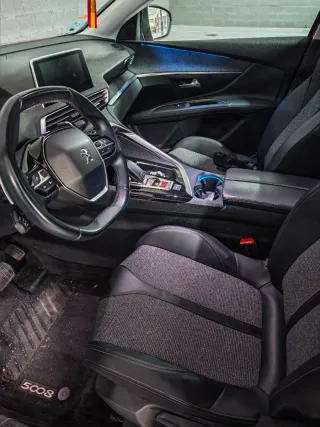 Peugeot 5008 Allure Automatico