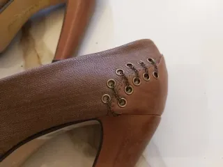 Scarpe con tacco donna marroni