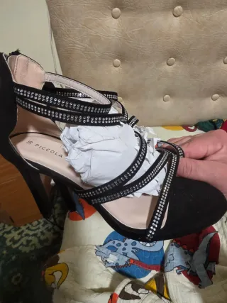 Zapatos tacón Merkal Talla 36 Negros nuevos