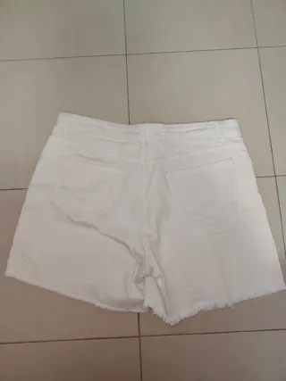 Shorts vaqueros blancos bordados