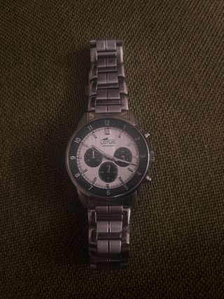 Reloj Lotus Cronógrafo Plata y Blanco
