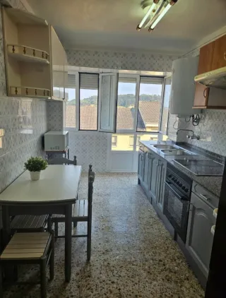 Habitación con luz, wifi y todo incluido!