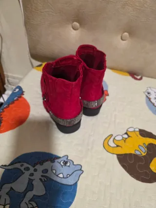 Botines rojos talla 36