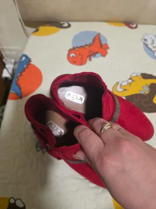 Botines rojos talla 36