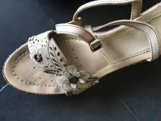 Sandalias cuña Geox beige 37