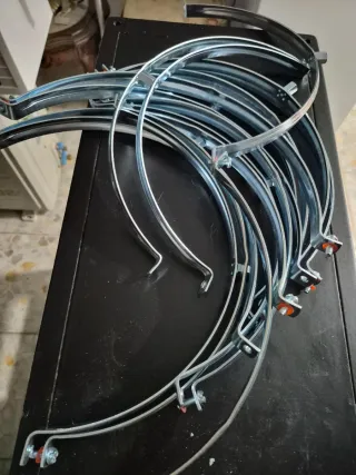 Abrazadera pared acero galvanizado D 300mm