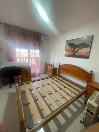 Somier láminas 135cm poco uso mas piecero madera