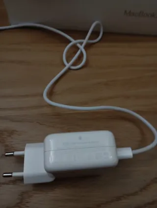 MacBook Air 15 M3 2024 16GB Sonoma 14.6