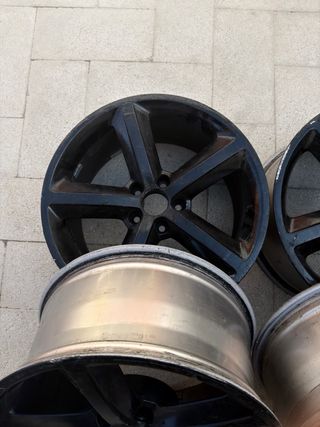 Llantas Audi Sline 18” OEM Negras Originales