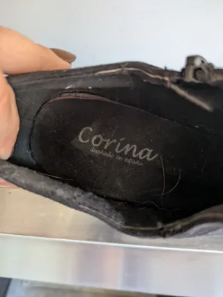 Botines tacón Corina negros