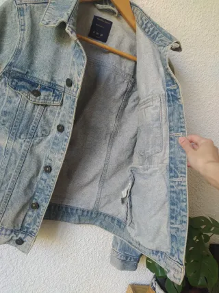 Cazadora vaquera jaspeada Bershka Talla XS