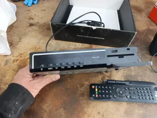Decodificador SAT IRIS con mando