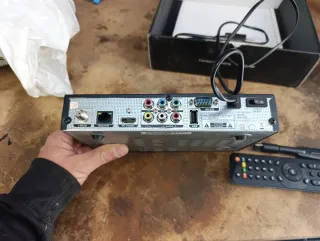 Decodificador SAT IRIS con mando