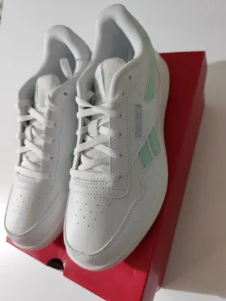 Zapatillas Reebok Juvenil Blancas y Verdes