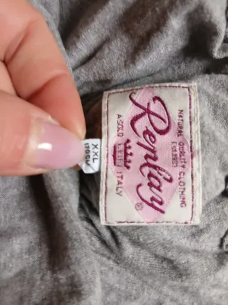 Abito grigio con fantasia floreale