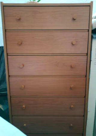 Cómoda de madera con 6 cajones