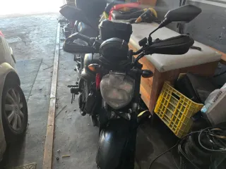 Yamaha FZ600 Naked Negra