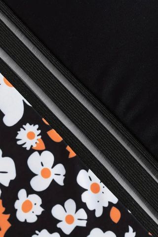 Bañador negro con estampado floral