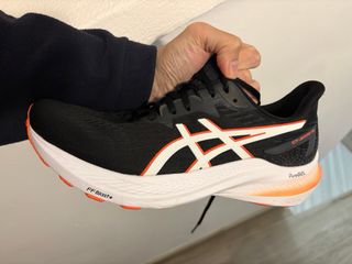 Asics GT 2000 13 Talla 43.5 Negro Naranja
