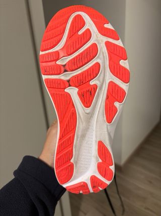 Asics GT 2000 13 Talla 43.5 Negro Naranja