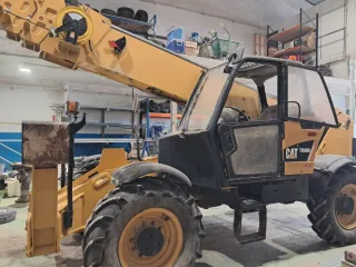 Caterpillar TH580B Telescópica