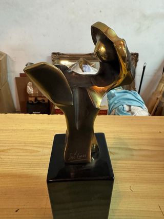 Escultura Bronce José Lucas