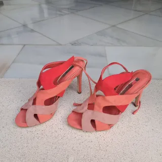 Sandalias elegantes y originales.